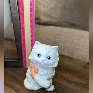 Vintage Homco White Persian Cat Kitten Figurine Trinket Blue Eyes Pink Bow